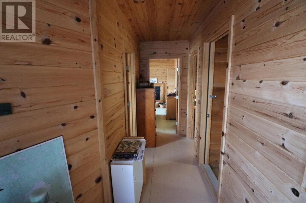 Part Island 10 Gun Lake, minaki, Ontario P0X 1J0 (25967008) Greg