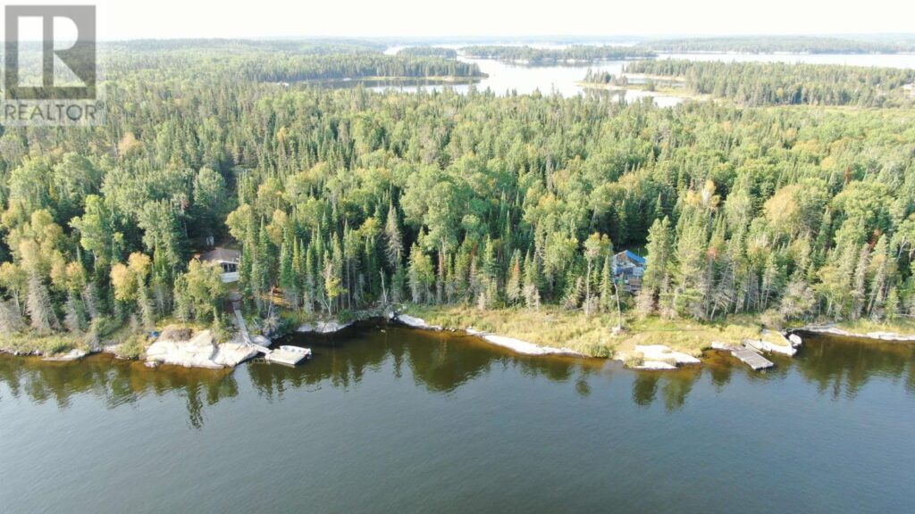 S882 Winnipeg River, minaki, Ontario