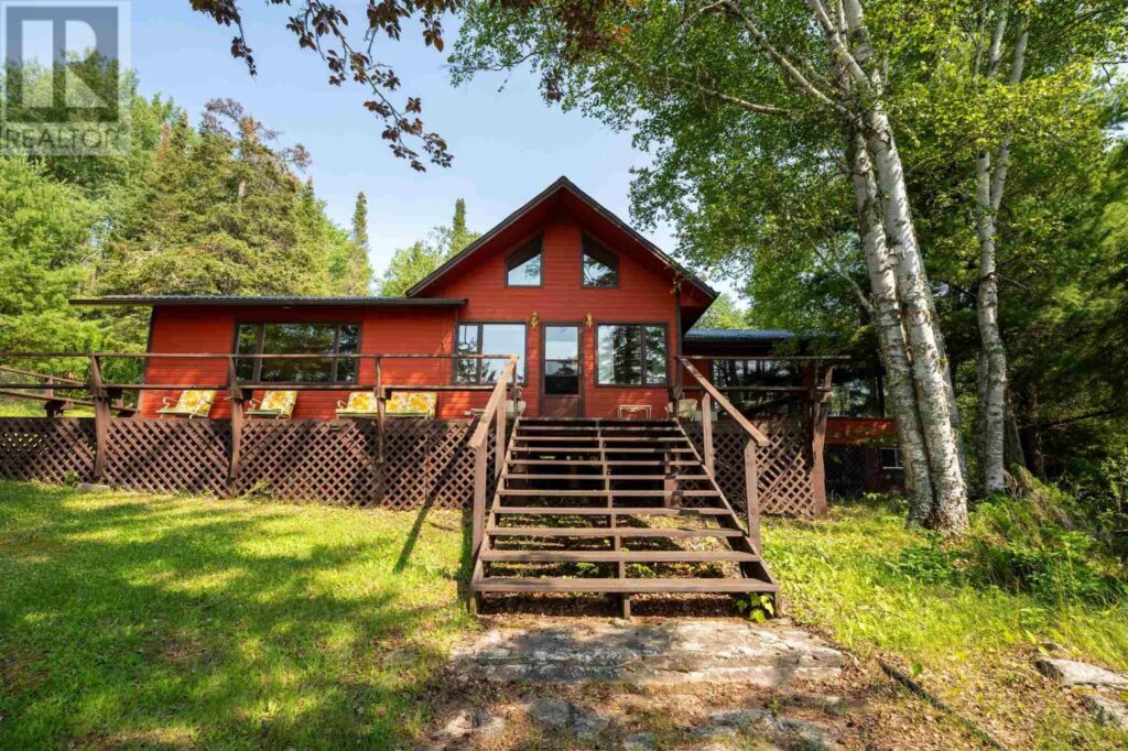 S986 Winnipeg River, minaki, Ontario