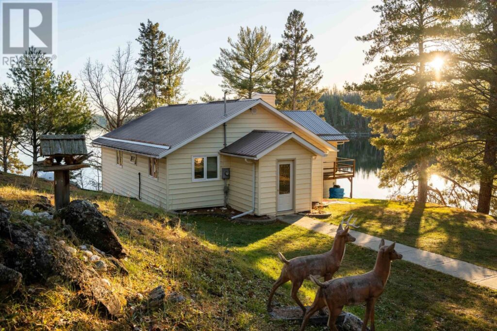 21 Tinker's RD, nestor falls, Ontario